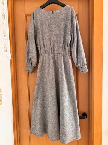 KBF+ 그레이 긴팔 롱 원피스 V넥