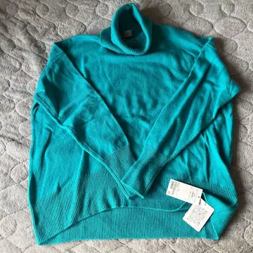 터콰이즈 스웨터 FREE 새상품