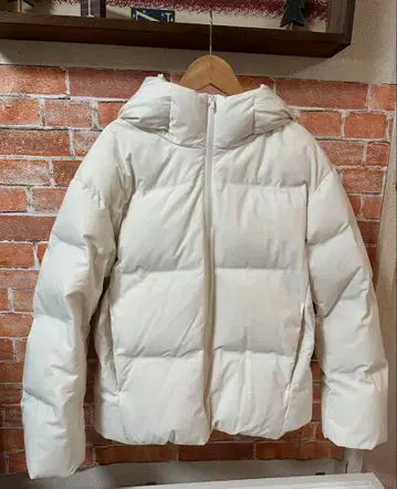 UNIQLO 심리스 다운