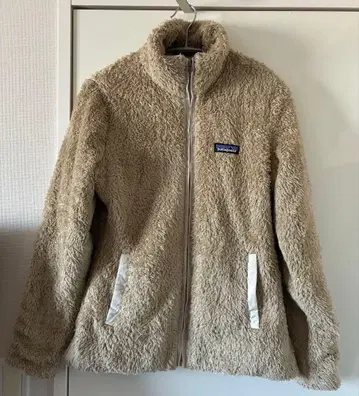 Patagonia 베이지 플리스 자켓