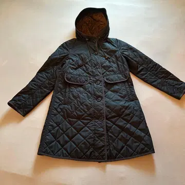 다크 블루 퀼팅 자켓 후드 부착