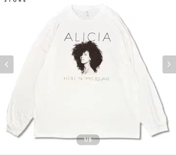 미사용 새상품 Alicia 프린트 긴팔 티셔츠 화이트