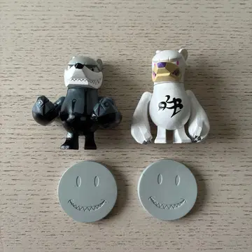 너클 베어 피규어 2점