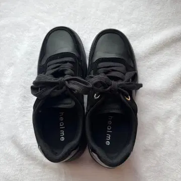 힐 미 블랙 스니커즈