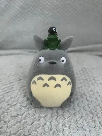 토토로 개구리 피규어