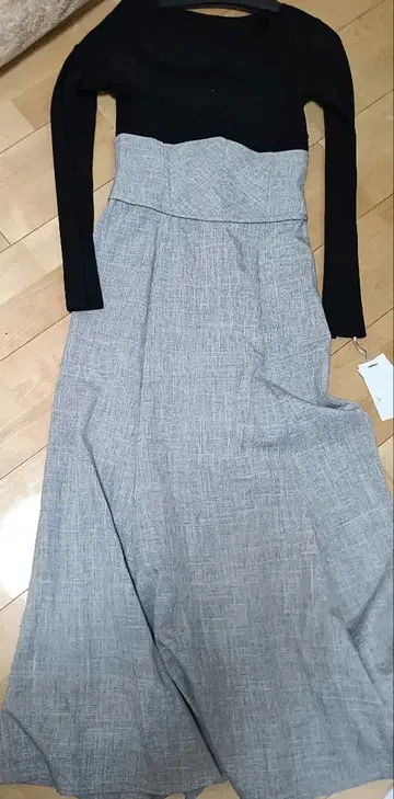 SNIDEL 택 포함 새상품 도킹 원피스 블랙 그레이 긴팔