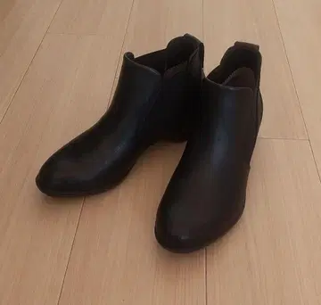 fitfit 블랙 앵클부츠