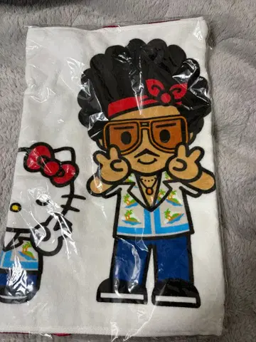 브루노 마즈 페이스 타월 헬로키티 콜라보 BRUNOMARS