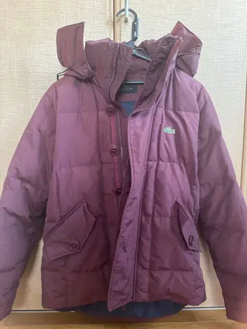 라코스테 다운 자켓 밀리터리 후드 버건디 두꺼운