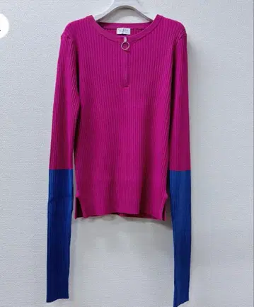 [ HCAE ] BICOLOR SLEEVE KNIT TOP
