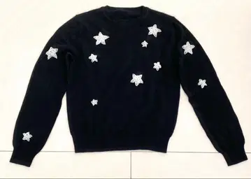 그레이스 콘티넨탈 별 자수 블랙 스웨터 긴팔