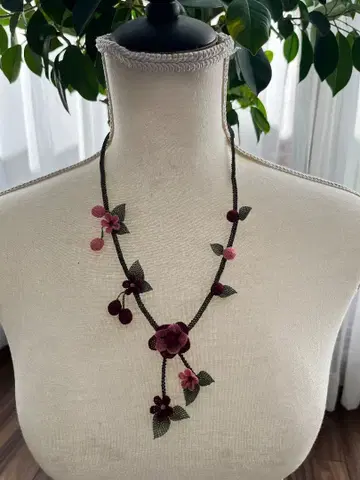터키 이네 오야 꽃 모티브 목걸이