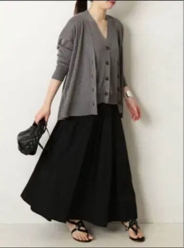 저널 스탠다드 레사쥬의 빈티지 새틴 스커트 블랙