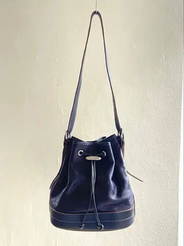 마리끌레르 버킷 타입 숄더백