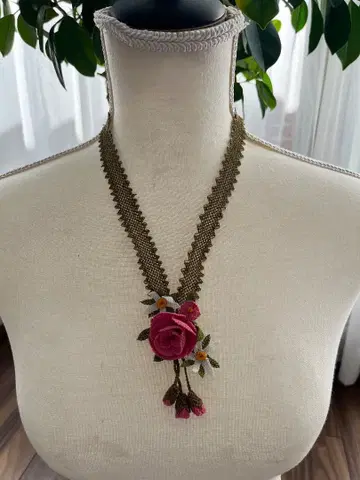 터키 이네 오야 꽃 모티브 목걸이