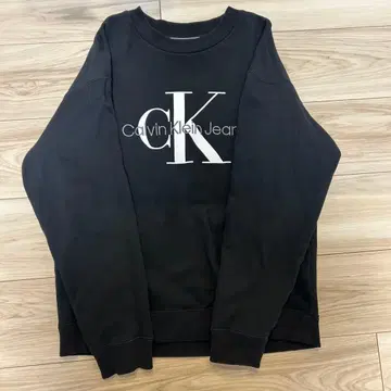 캘빈클라인 맨투맨 S