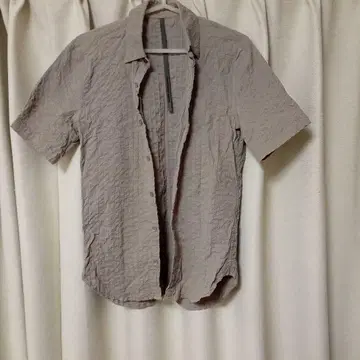 어태치먼트 반팔 셔츠 M 사이즈 상당