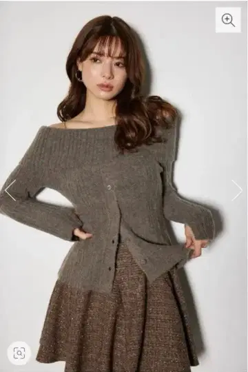 리엔다 택 포함 새상품 2WAY 오프숄더 니트탑