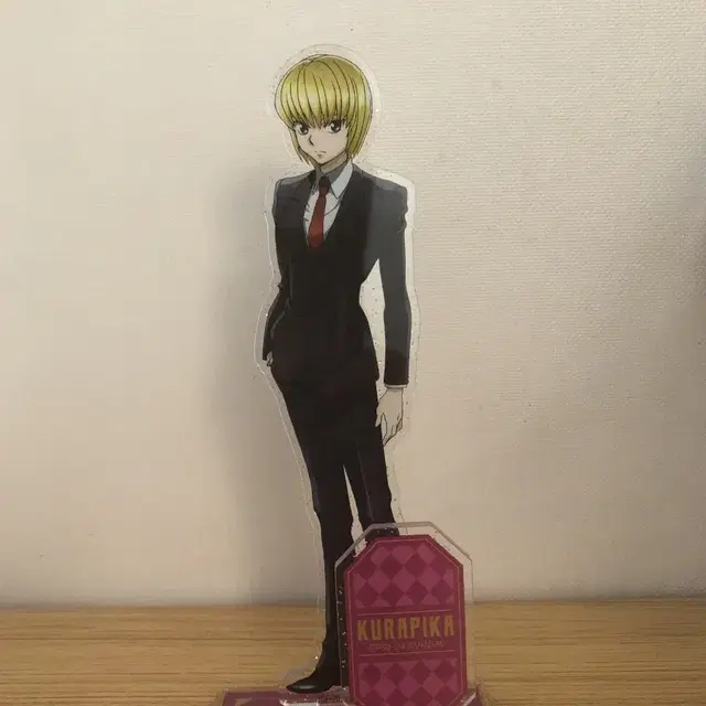 헌터헌터 크라피카 정장 아크릴스탠드 디오라마