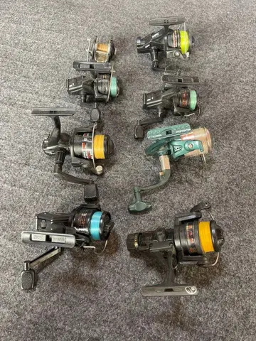스피닝 릴 8개 세트