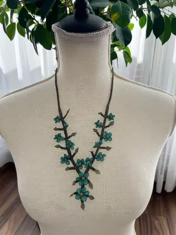 터키 이네 오야 꽃 모티브 목걸이