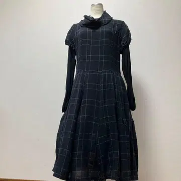 다크 그레이 체크 무늬 긴팔 원피스