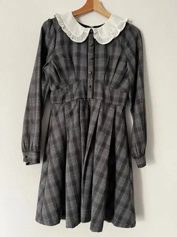Ank Rouge 프릴 체크 무늬 원피스