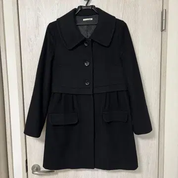 [ 파보리 ] 블랙 여성용 코트 미들 기장 안감 도트 무늬 A라인