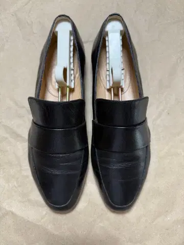 파비오 루스코니 포인티드 토 사켓 로퍼 블랙