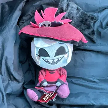 11 해즈빈 호텔에 오신 것을 환영합니다 앉은 봉제 인형 로지 라운드 원