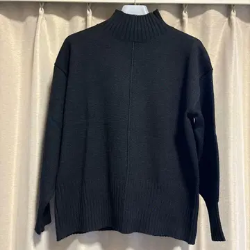 로페피크닉 블랙 터틀넥 니트 스웨터 긴팔