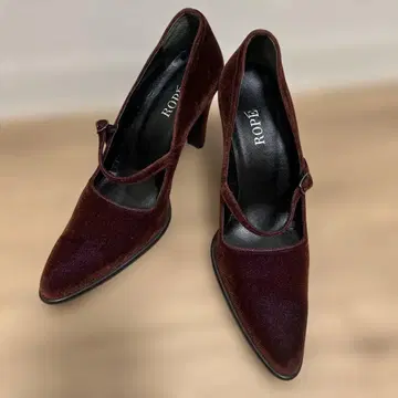 ROPE 버건디 하이힐