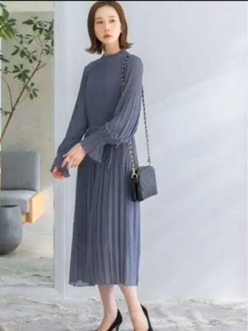 [ 새상품 ] 어반리서치 로쏘 플리츠 원피스 긴팔