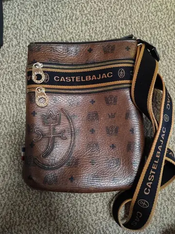 CASTELBAJAC 브라운 숄더백