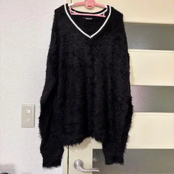 163byAKI 블랙 V넥 스웨터 M