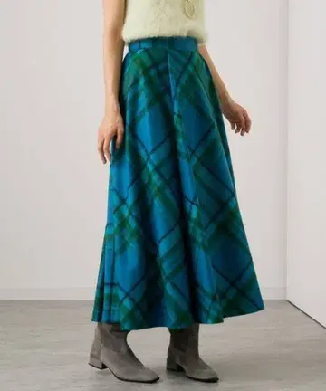 아나이 모헤어 체크 턱 스커트 플레어 스커트