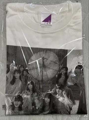 노기자카46 생탄 기념 T셔츠 L 사이즈 오카모토 히나 생탄 기념 T셔츠