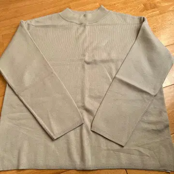 새상품급 URBAN RESEARCH DOORS 베이지 하이넥 니트