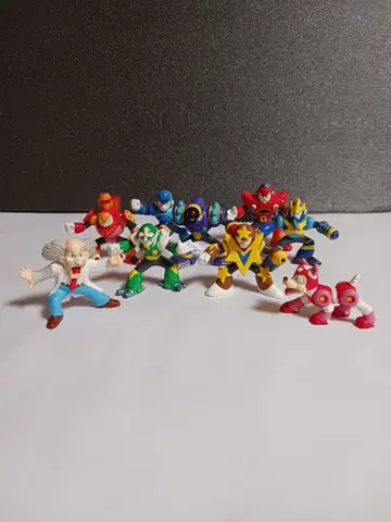 록맨 5 트레이딩 피규어