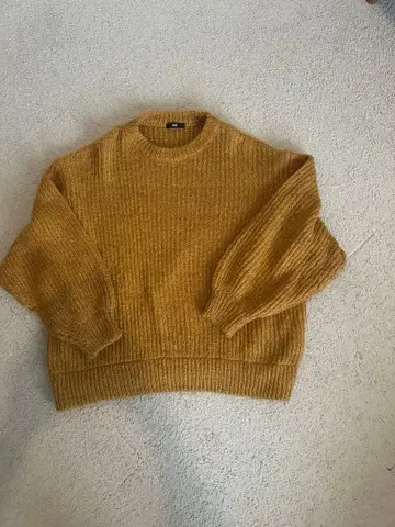 HARE 머스타드 리브 편직 스웨터