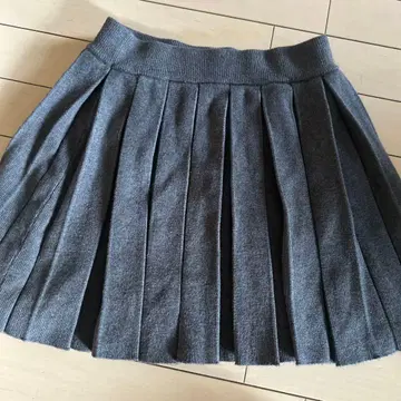 클리어 니트 플리츠 스커트