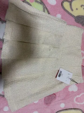 아이보리 라메 믹스 플리츠 스커트