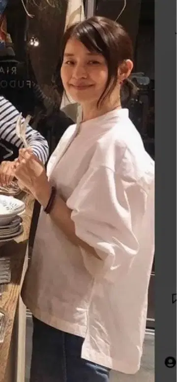 새상품! SINME 신메 볼륨 셔츠 화이트 이시다 유리코 씨 착용