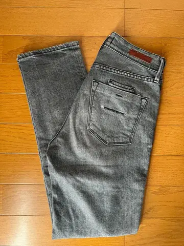 YANUK 그레이 스트레이트 데님 사이즈 22