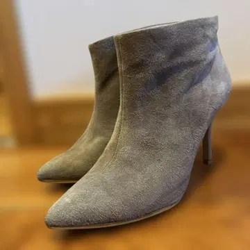 그레이 스웨이드 숏부츠 하이힐