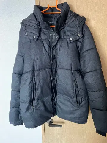 후드 부착 블랙 다운 자켓 XL 사이즈