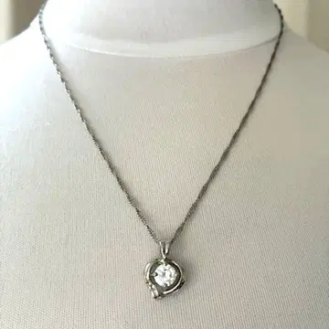 하트형 크리스탈 펜던트 목걸이