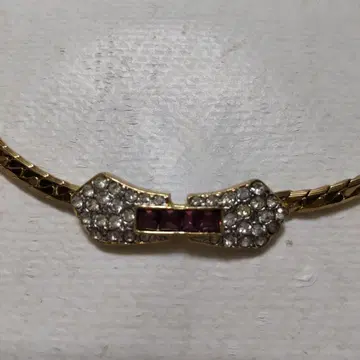 AVON 보라색 엘레강트 목걸이