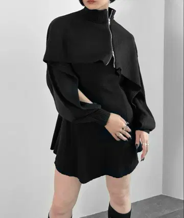 LVEU. 비대칭 지퍼 하이넥 레이어드 니트