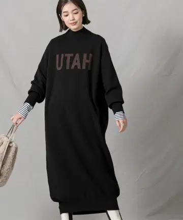 [ 새상품급 ] CLOCHE UTAH 자카드 로고 니트 원피스 블랙